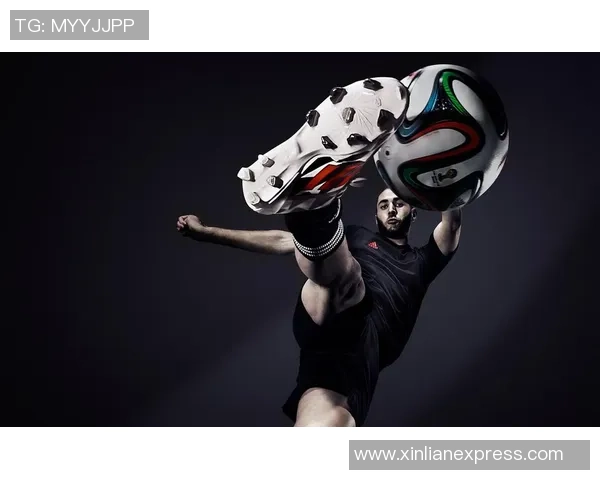 如何制作一张精美的足球球星壁纸并提升视觉效果的技巧与步骤